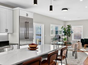 1 Goddard Dr, Nahant MA 01908