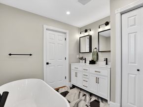 1 Goddard Dr, Nahant MA 01908