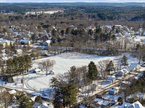 42 Sunnyside Lane, Concord MA 01742