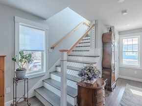 102 Edgewater Rd, Hull MA 02045