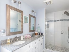 102 Edgewater Rd, Hull MA 02045