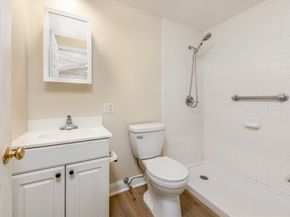 6 Mcdewell Ave. 4, Danvers MA 01923