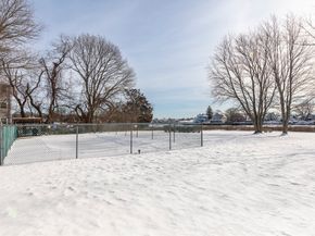 6 Mcdewell Ave. 4, Danvers MA 01923