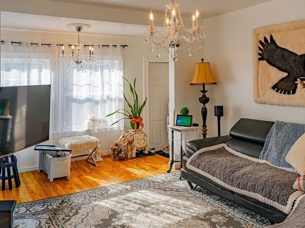 1 Rhodes, Saugus MA 01906