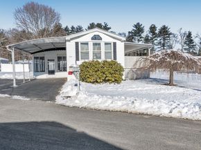 222 Park Circle, Sturbridge MA 01566