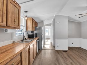 222 Park Circle, Sturbridge MA 01566