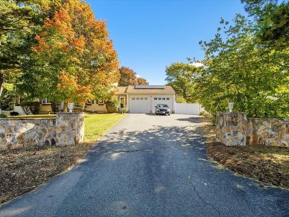 195 High St, Randolph MA 02368