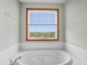 37 Mohave Rd, Worcester MA 01606