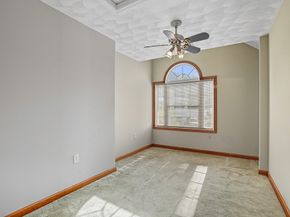 37 Mohave Rd, Worcester MA 01606