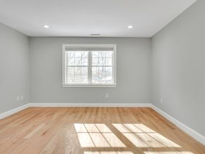 126 Dale St, Waltham MA 02451