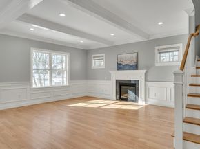 126 Dale St, Waltham MA 02451