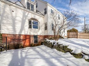 11 Holden, Worcester MA 01605