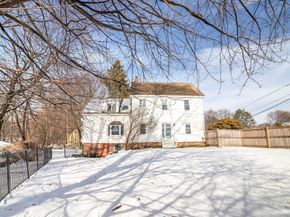 11 Holden, Worcester MA 01605