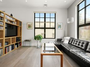 8 Leverett St 3, Brookline MA 02445