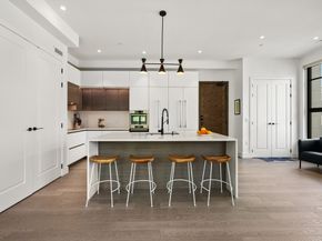 8 Leverett St 3, Brookline MA 02445