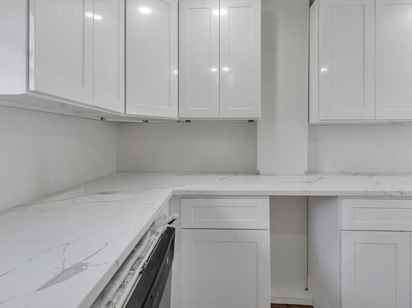 25 Tremont St, Brockton MA 02301