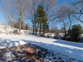 689 Old Connecticut Path, Framingham MA 01701