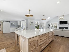 89 Indian Trl, Duxbury MA 02332