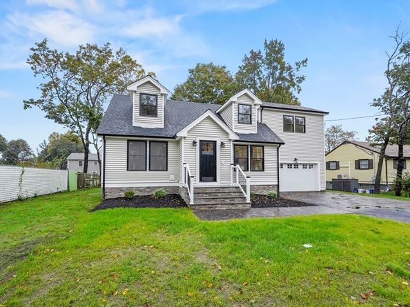 17 Wilder Rd, Shrewsbury MA 01545