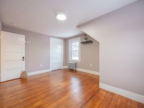 42 York St, Andover MA 01810