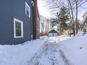 42 York St, Andover MA 01810