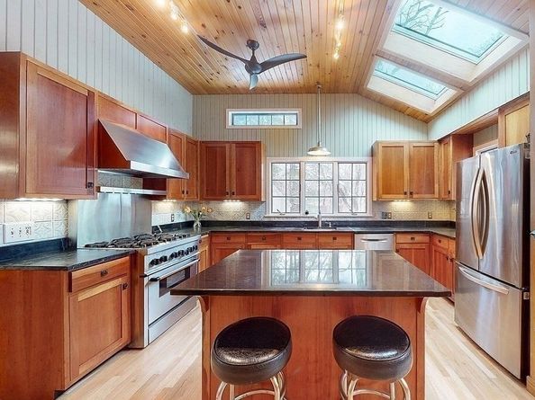 63 Conant St, Acton MA 01720