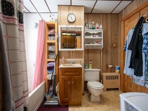 7 Clarissa St, Worcester MA 01604