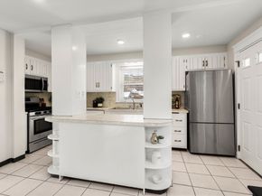 24 Lynde Ave, Melrose MA 02176