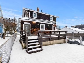 24 Lynde Ave, Melrose MA 02176