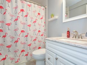 60 Edgelawn 1, North Andover MA 01845