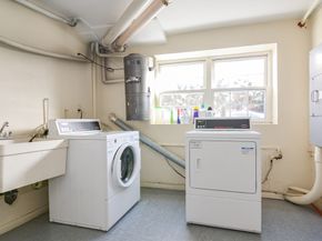 60 Edgelawn 1, North Andover MA 01845