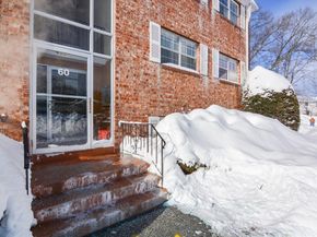 60 Edgelawn 1, North Andover MA 01845