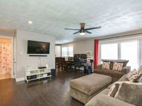 60 Edgelawn 1, North Andover MA 01845