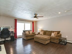 60 Edgelawn 1, North Andover MA 01845