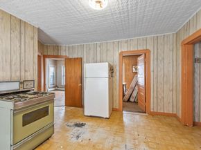 25 Mckinley Rd, Worcester MA 01605