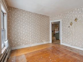 25 Mckinley Rd, Worcester MA 01605