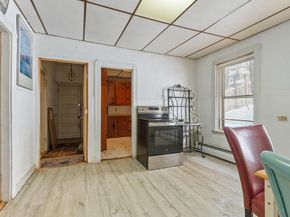 25 Mckinley Rd, Worcester MA 01605