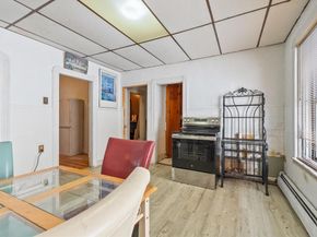 25 Mckinley Rd, Worcester MA 01605