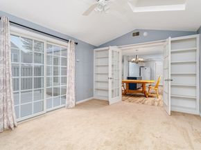 308 Ridgefield Cir C, Clinton MA 01510