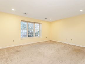 308 Ridgefield Cir C, Clinton MA 01510