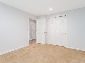 308 Ridgefield Cir C, Clinton MA 01510