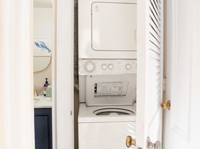 127 Beacon St 32, Boston MA 02116