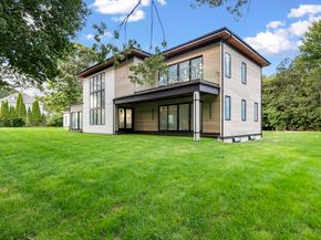 197 Woburn St, Lexington MA 02420