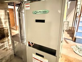 6 Roald St, Worcester MA 01605