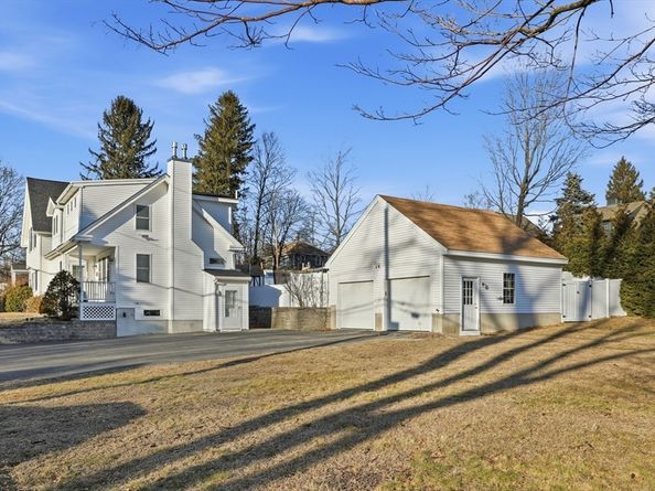 8 Perham Street, Chelmsford MA 01824