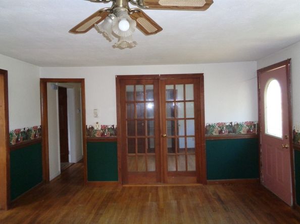 20 Marc Ave, Southbridge MA 01550