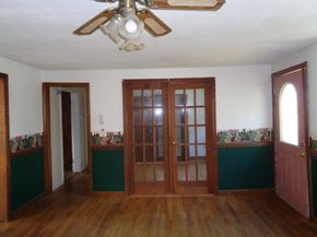 20 Marc Ave, Southbridge MA 01550