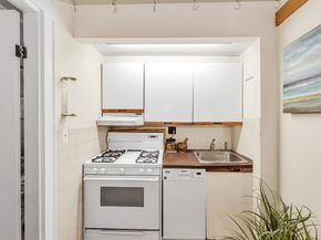 48 Robinwood Ave W2, Boston MA 02130