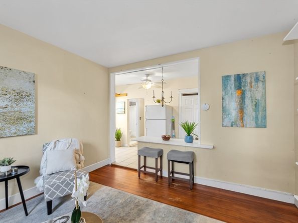 48 Robinwood Ave W2, Boston MA 02130