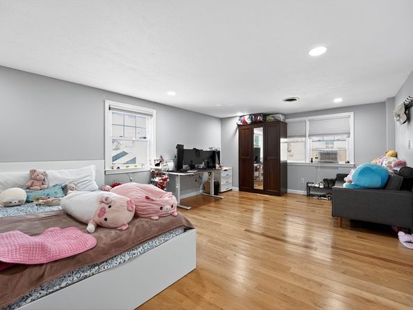 116 Gordon Rd, Braintree MA 02184